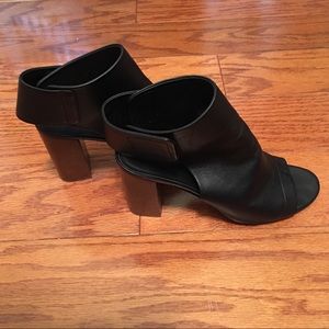 Vince Black Leather 7.5 Vero Cucio Ankle Boots